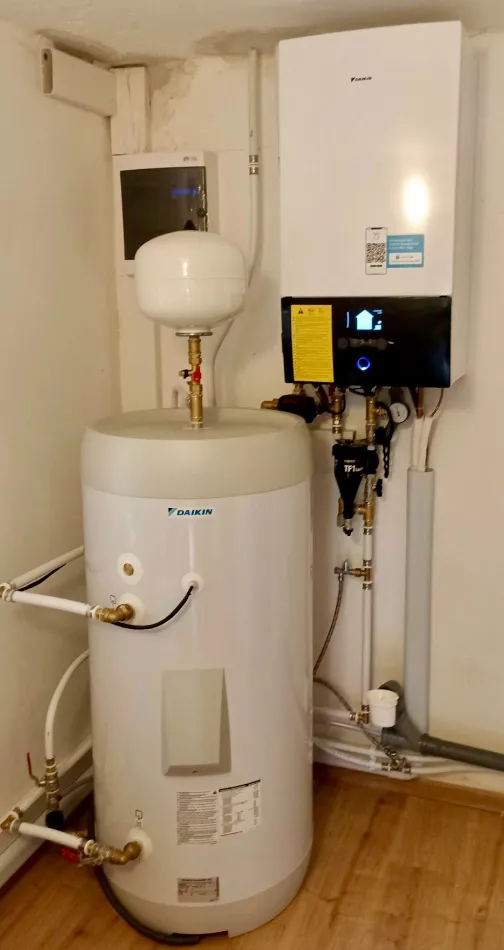 Tepelné čerpadlo vzduch voda Daikin Altherma 3 8kW rodinný dom Podkonice