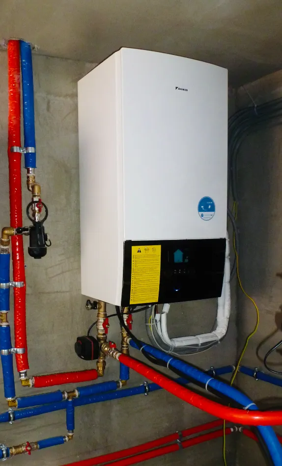 Tepelné čerpadlo vzduch voda Daikin Altherma 3 8kW rodinný dom Pohronský Bukovec
