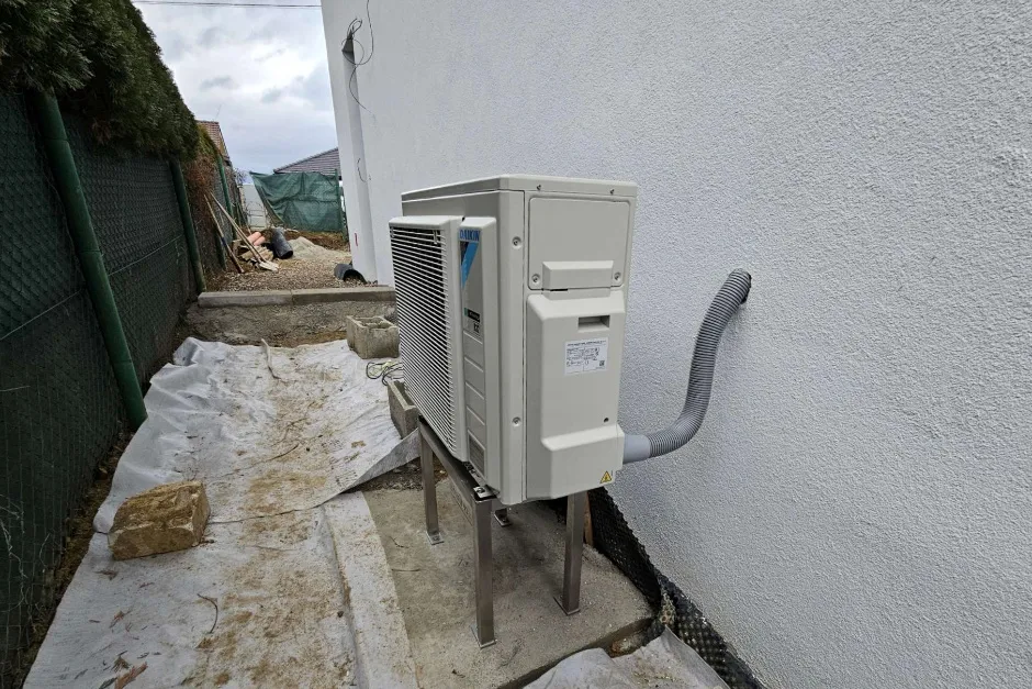 Tepelné čerpadlo vzduch voda Daikin Altherma 3 8kW rodinný dom Rosina