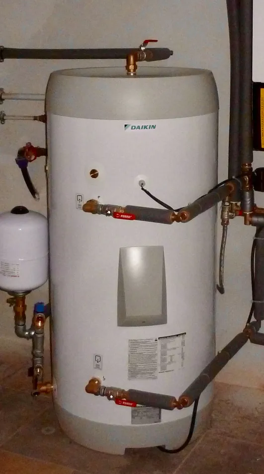 Tepelné čerpadlo vzduch voda Daikin Altherma 3 8kW rodinný dom Ruskovce