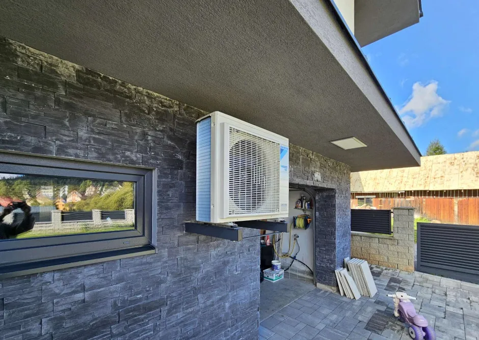 Tepelné čerpadlo vzduch voda Daikin Altherma 3 8kW rodinný dom Sihelné