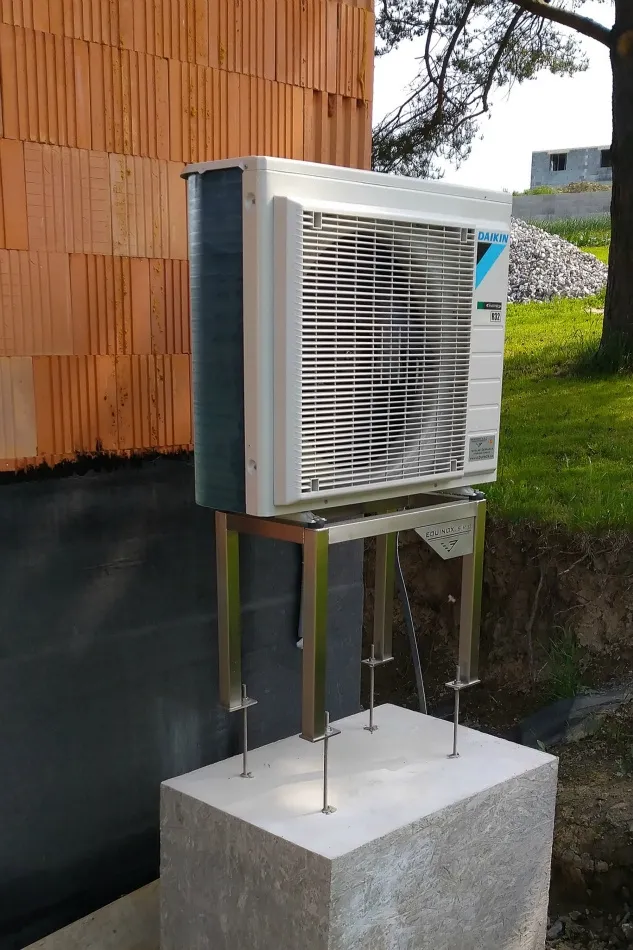 Tepelné čerpadlo vzduch voda Daikin Altherma 3 8kW rodinný dom Sihelné