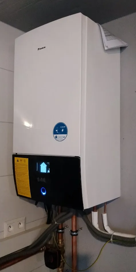 Tepelné čerpadlo vzduch voda Daikin Altherma 3 8kW rodinný dom Sihelné