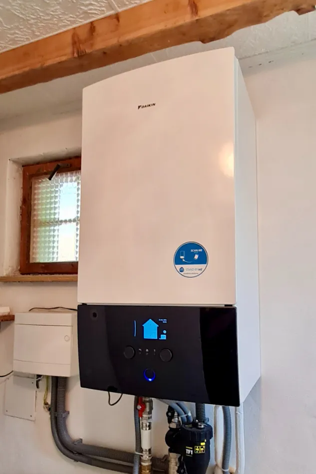 Tepelné čerpadlo vzduch voda Daikin Altherma 3 8kW rodinný dom Tajov