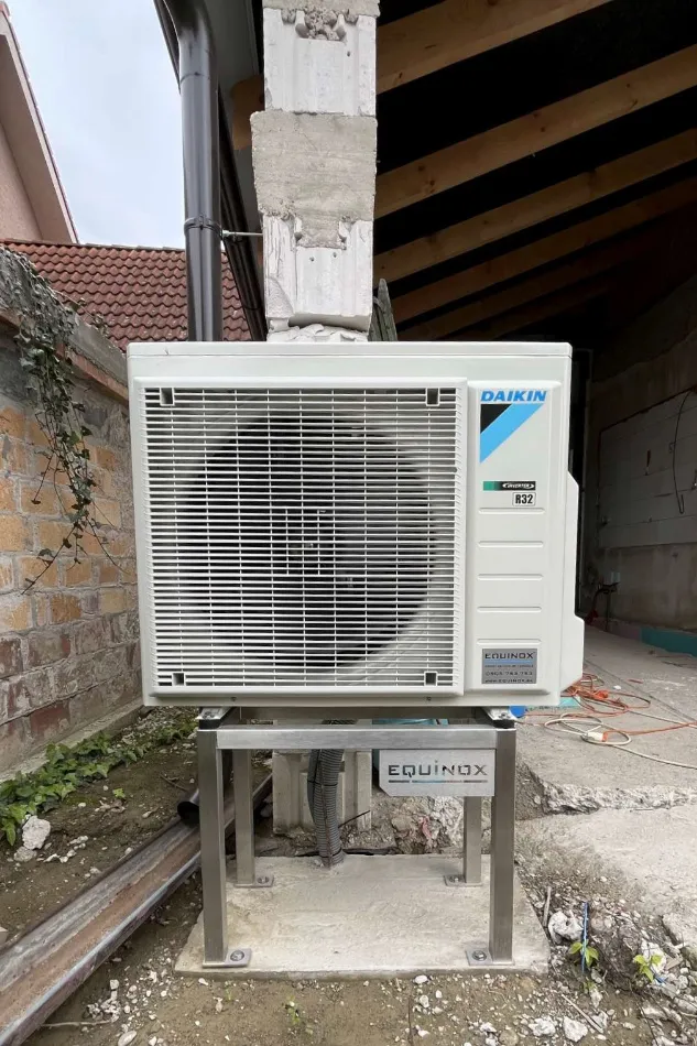 Tepelné čerpadlo vzduch voda Daikin Altherma 3 8kW rodinný dom Trakovice
