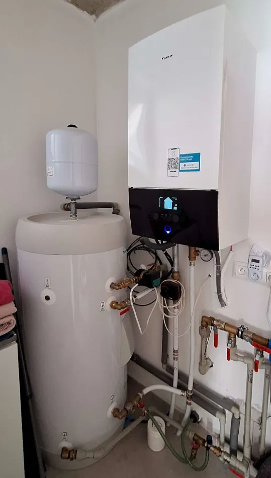 Tepelné čerpadlo vzduch voda Daikin Altherma 3 8kW rodinný dom Trenčianske Jastrabie