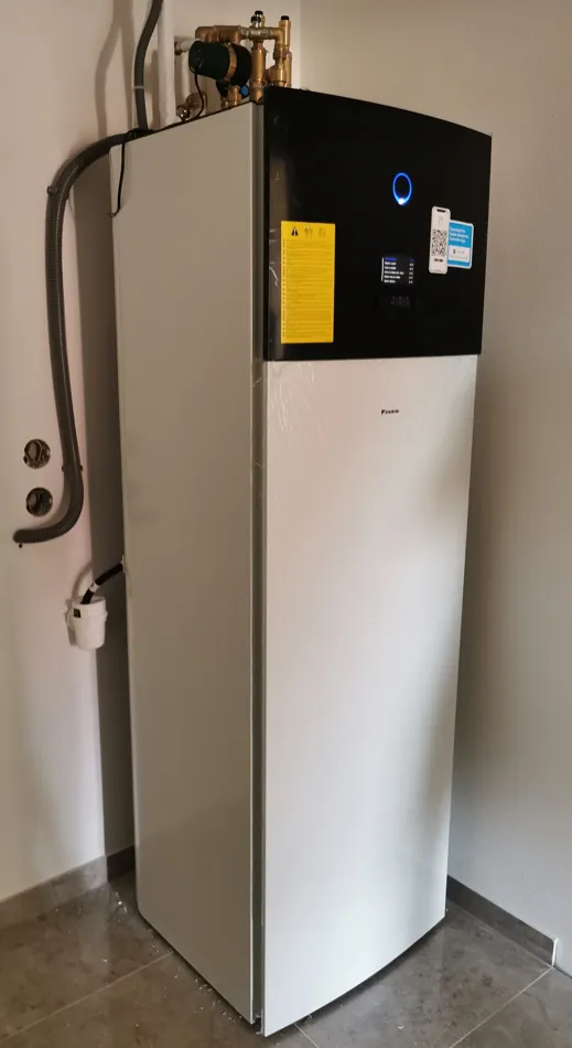 Tepelné čerpadlo vzduch voda Daikin Altherma 3 8kW s chladením RD Horné Obdokovce
