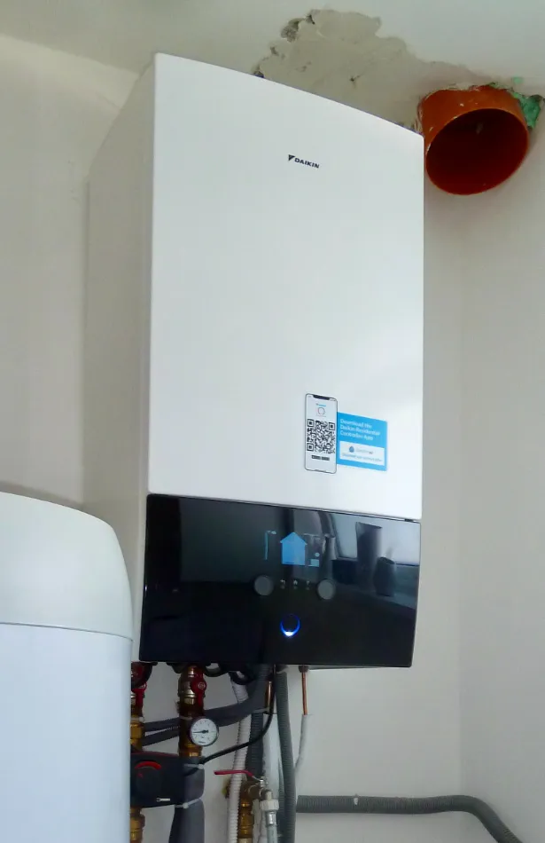 Tepelné čerpadlo vzduch voda Daikin Altherma 3 8kW s chladením rod. dom Liptovský Ondrej