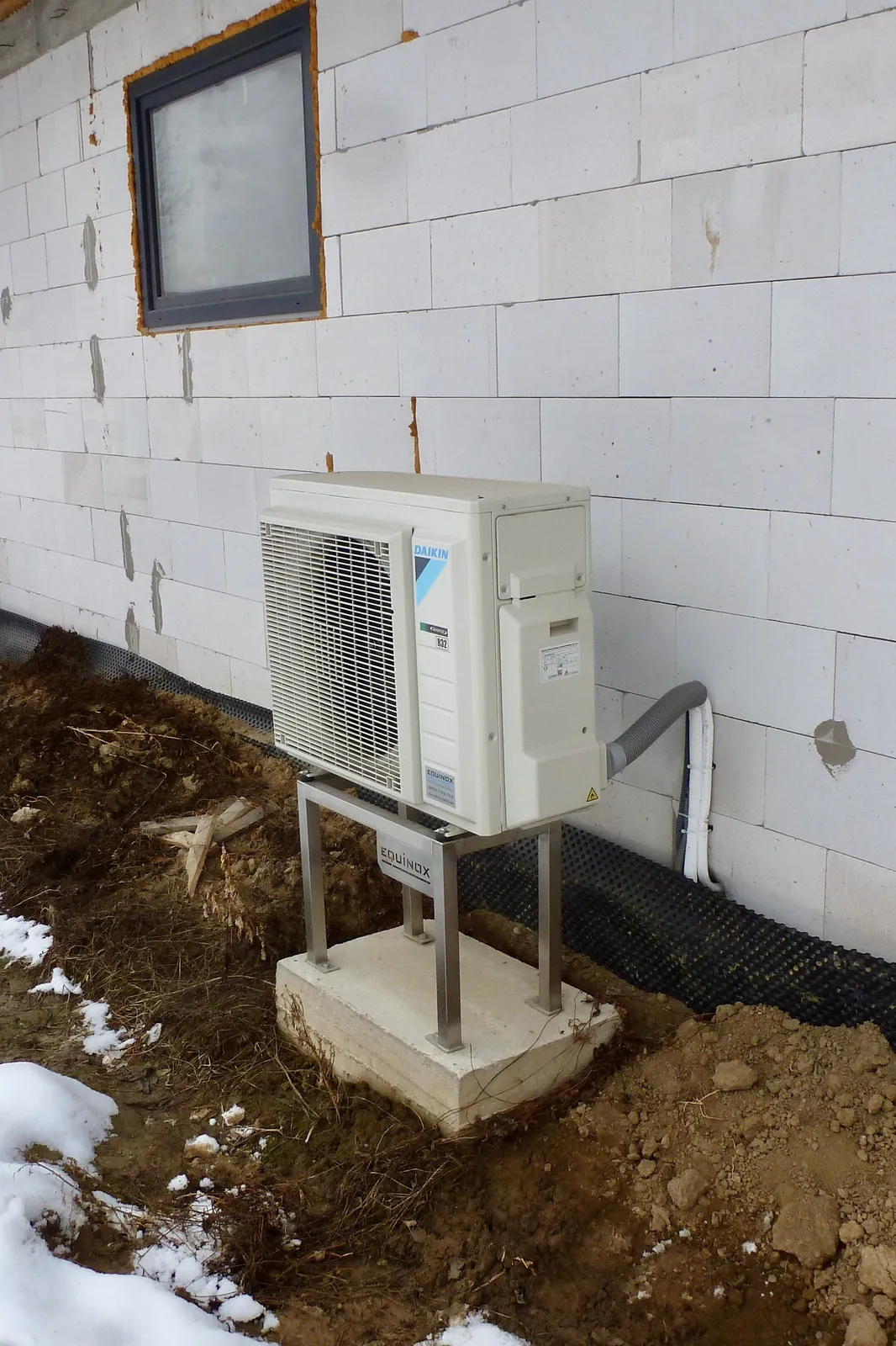 Tepelné čerpadlo vzduch voda Daikin Altherma 3 8kW s chladením rod. dom Skalka nad Váhom