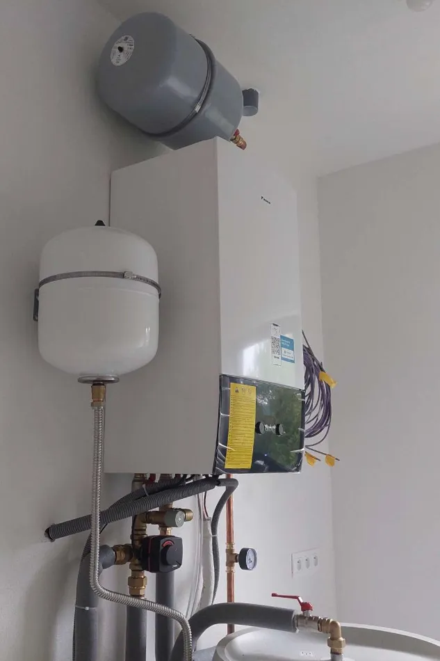 Tepelné čerpadlo vzduch voda Daikin Altherma 3 8kW s chladením rodinný dom Badín