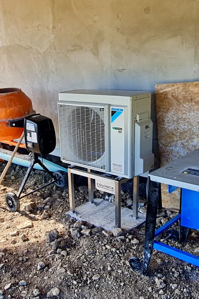 Tepelné čerpadlo vzduch voda Daikin Altherma 3 8kW s chladením rodinný dom Badín