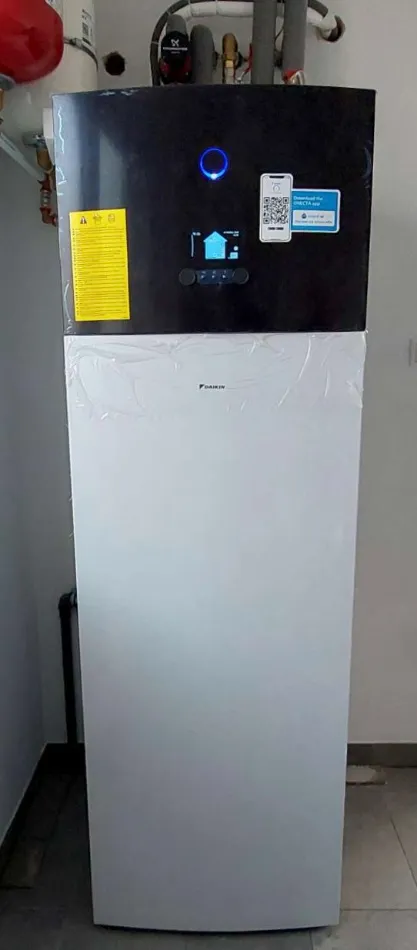 Tepelné čerpadlo vzduch voda Daikin Altherma 3 8kW s chladením rodinný dom Badín