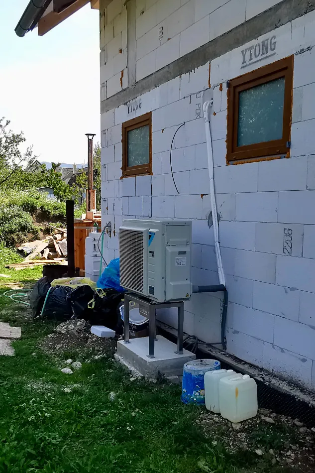 Tepelné čerpadlo vzduch voda Daikin Altherma 3 8kW s chladením rodinný dom Beluša