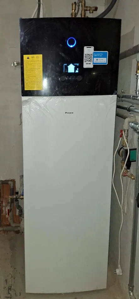 Tepelné čerpadlo vzduch voda Daikin Altherma 3 8kW s chladením rodinný dom Boldog