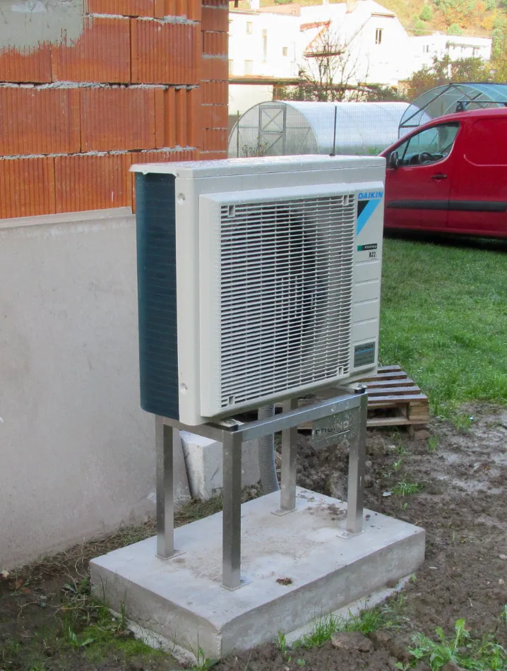 Tepelné čerpadlo vzduch voda Daikin Altherma 3 8kW s chladením rodinný dom Budča