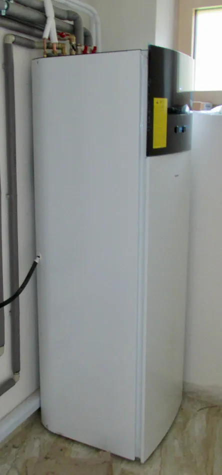 Tepelné čerpadlo vzduch voda Daikin Altherma 3 8kW s chladením rodinný dom Budča