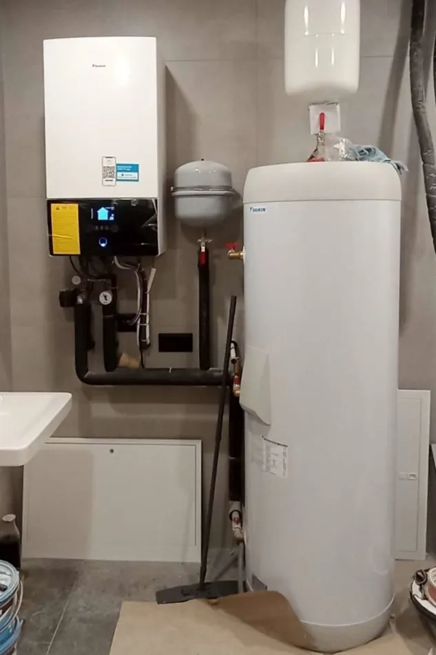 Tepelné čerpadlo vzduch voda Daikin Altherma 3 8kW s chladením rodinný dom Čierny Balog