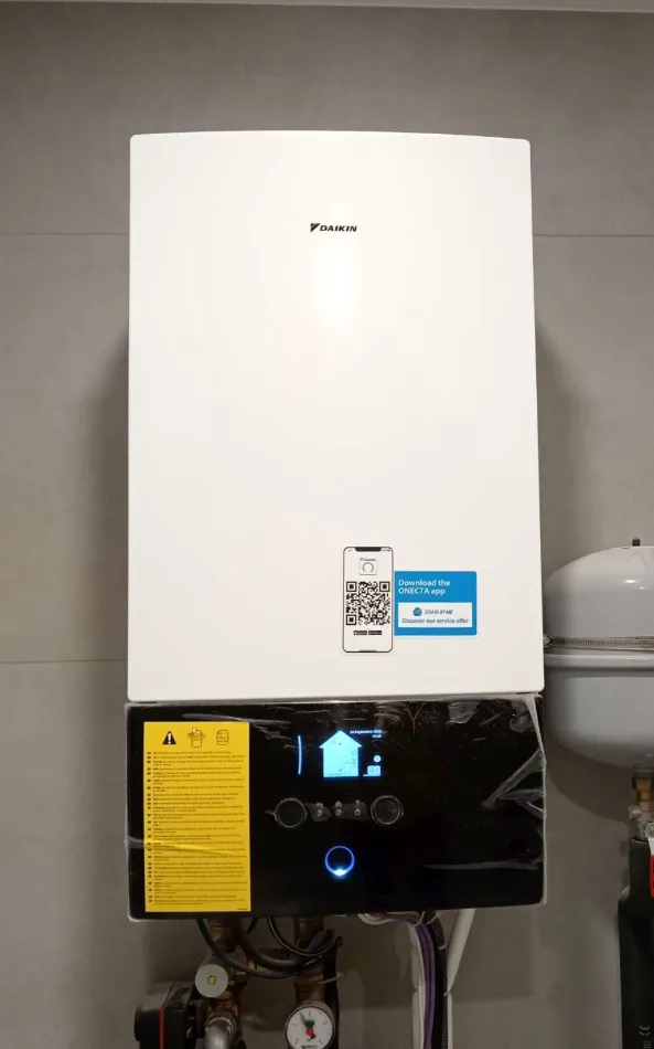 Tepelné čerpadlo vzduch voda Daikin Altherma 3 8kW s chladením rodinný dom Čierny Balog