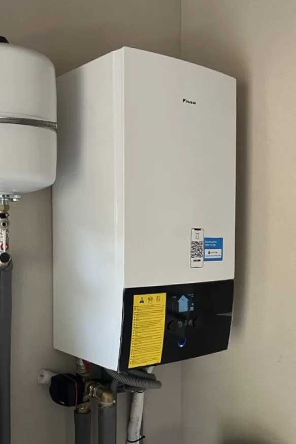 Tepelné čerpadlo vzduch voda Daikin Altherma 3 6kW s chladením rodinný dom Dedačov