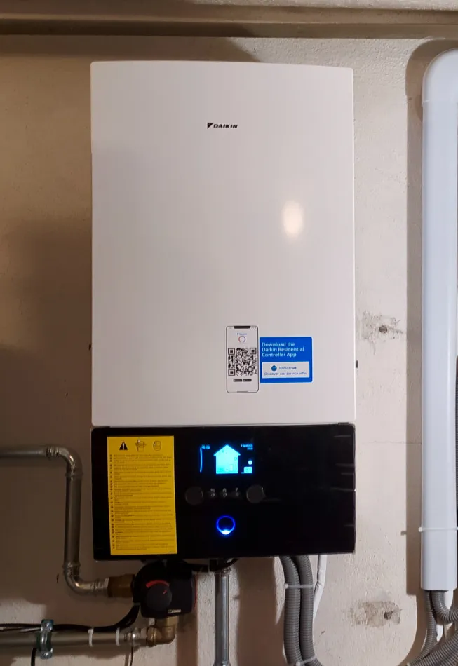 Tepelné čerpadlo vzduch voda Daikin Altherma 3 8kW s chladením rodinný dom Divín