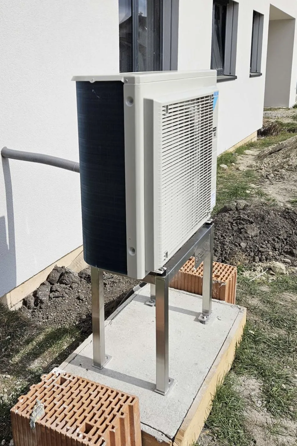 Tepelné čerpadlo vzduch voda Daikin Altherma 3 8kW s chladením rodinný dom Engelhartstetten