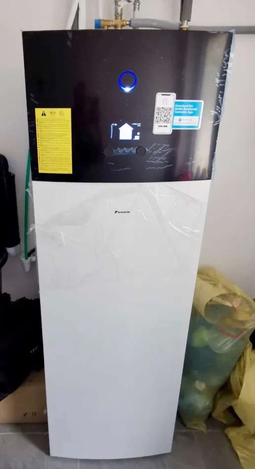 Tepelné čerpadlo vzduch voda Daikin Altherma 3 8kW s chladením rodinný dom Halič