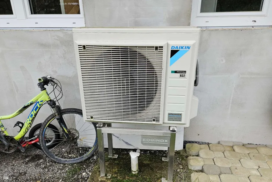Tepelné čerpadlo vzduch voda Daikin Altherma 3 8kW s chladením rodinný dom Horná Mariková