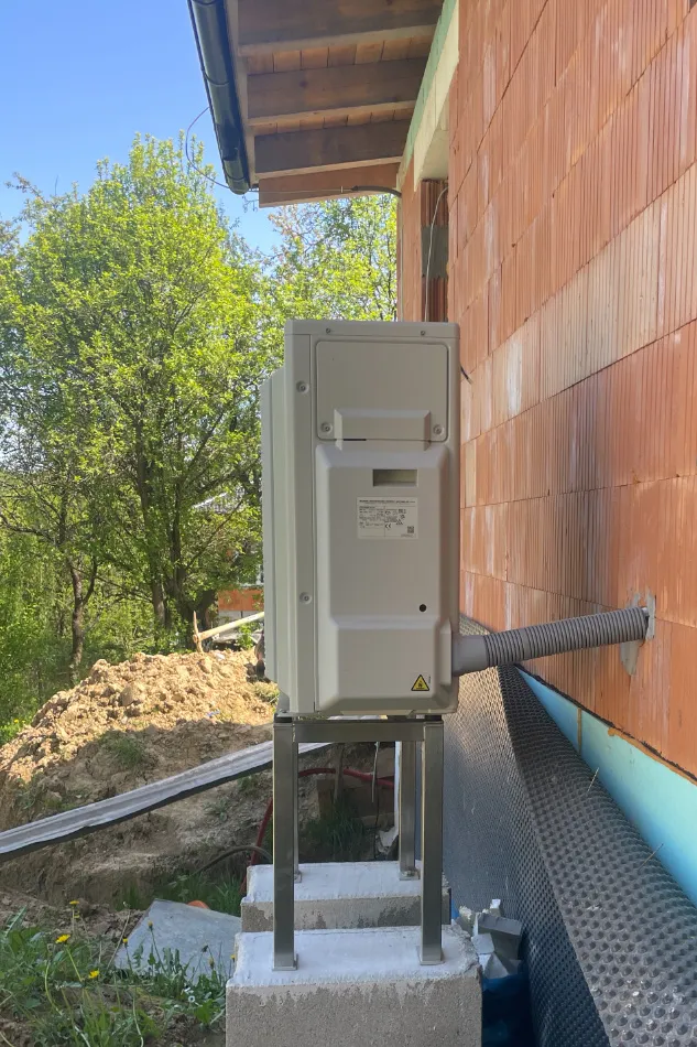 Tepelné čerpadlo vzduch voda Daikin Altherma 3 8kW s chladením rodinný dom Horná Súča