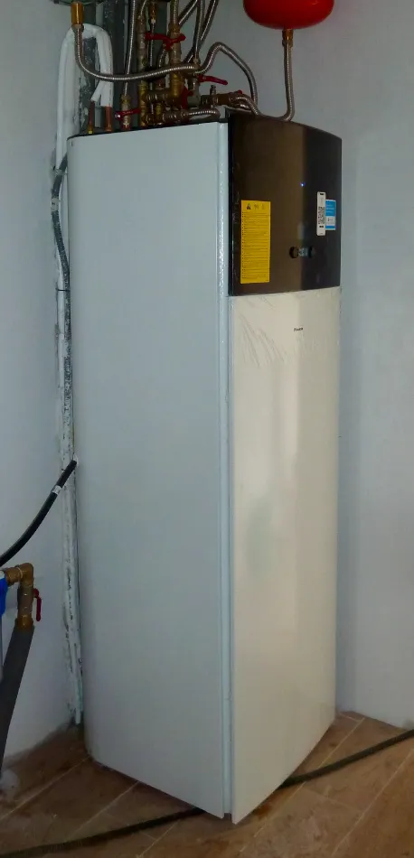 Tepelné čerpadlo vzduch voda Daikin Altherma 3 8kW s chladením rodinný dom Hrádok