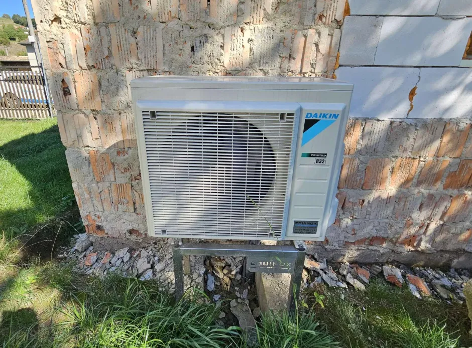 Tepelné čerpadlo vzduch voda Daikin Altherma 3 8kW s chladením rodinný dom Hriňová