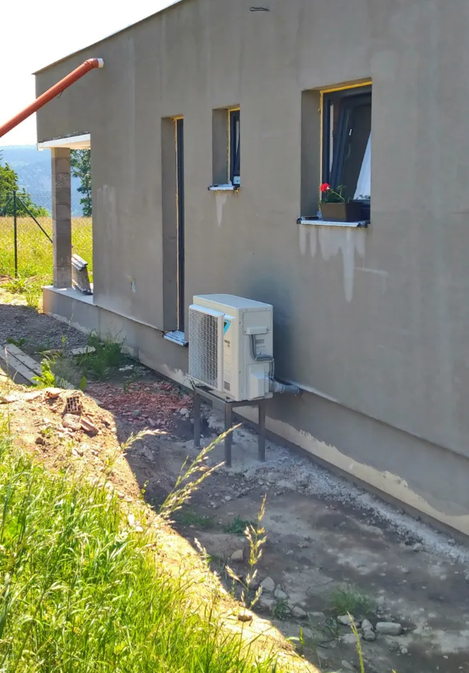 Tepelné čerpadlo vzduch voda Daikin Altherma 3 8kW s chladením rodinný dom Hriňová