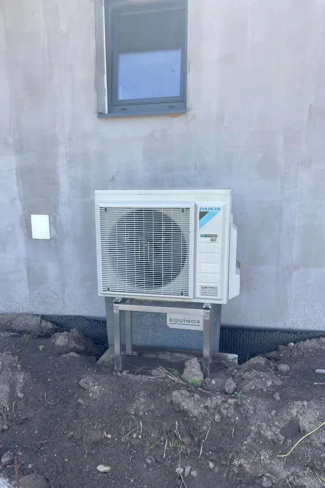 Tepelné čerpadlo vzduch voda Daikin Altherma 3 8kW s chladením rodinný dom Hronsek