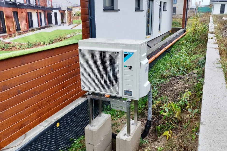 Tepelné čerpadlo vzduch voda Daikin Altherma 3 8kW s chladením rodinný dom Hronsek