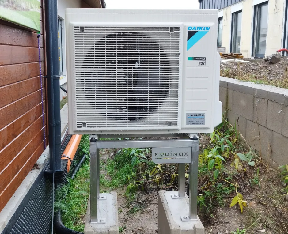 Tepelné čerpadlo vzduch voda Daikin Altherma 3 8kW s chladením rodinný dom Hronsek