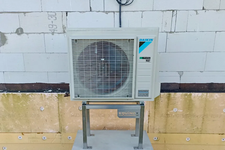 Tepelné čerpadlo vzduch voda Daikin Altherma 3 8kW s chladením rodinný dom Hruštín