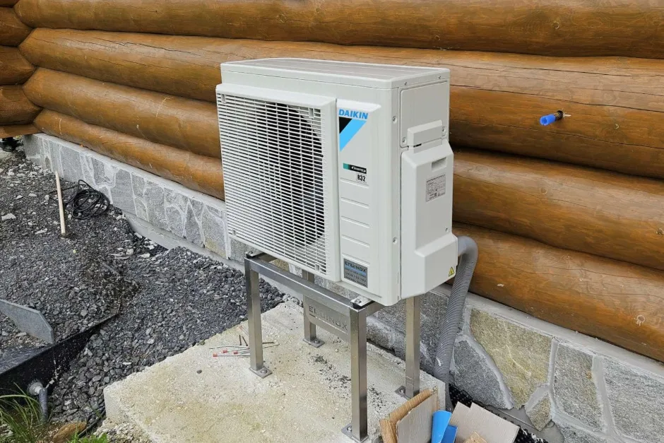 Tepelné čerpadlo vzduch voda Daikin Altherma 3 8kW s chladením rodinný dom Ižipovce