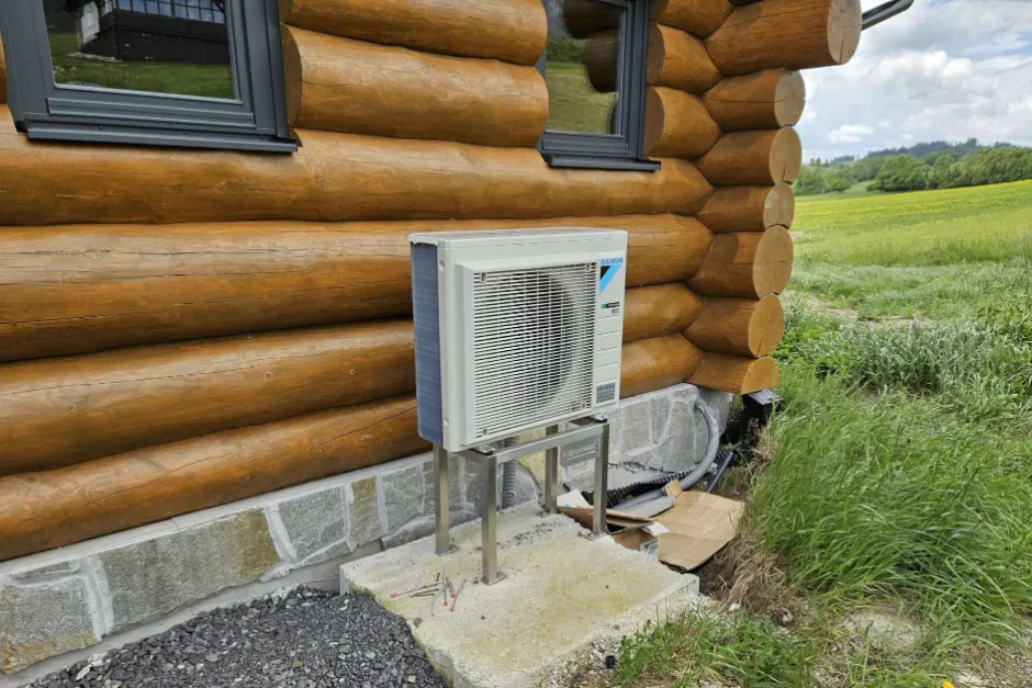 Tepelné čerpadlo vzduch voda Daikin Altherma 3 8kW s chladením rodinný dom Ižipovce
