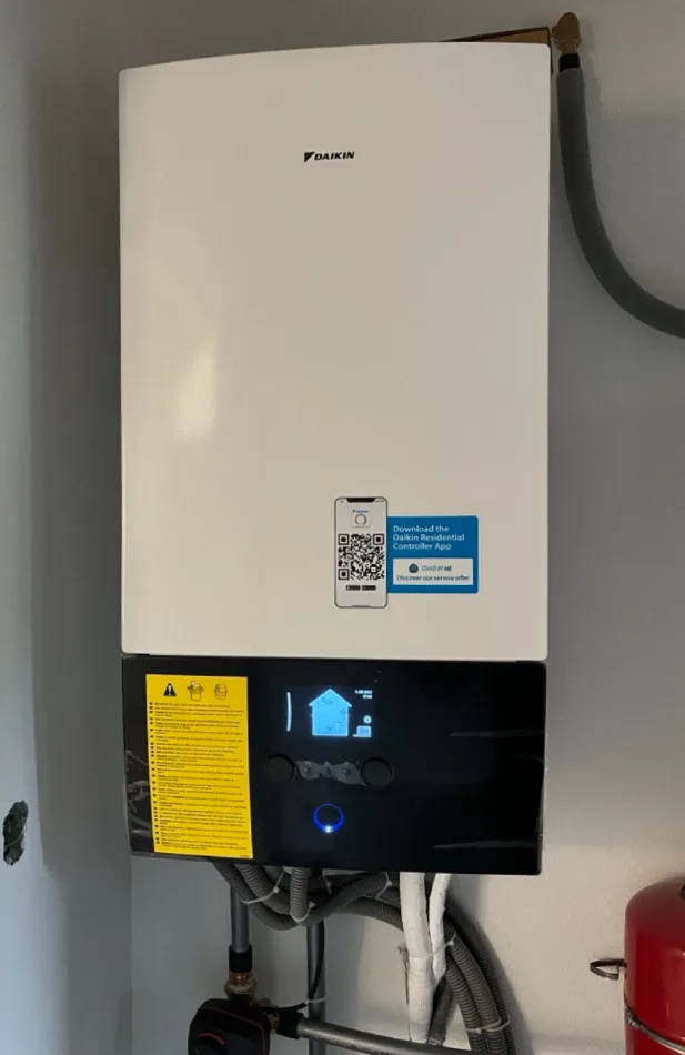Tepelné čerpadlo vzduch voda Daikin Altherma 3 8kW s chladením rodinný dom Ižipovce