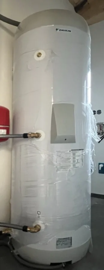Tepelné čerpadlo vzduch voda Daikin Altherma 3 8kW s chladením rodinný dom Ižipovce