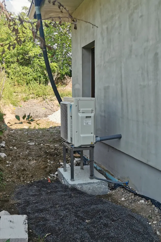 Tepelné čerpadlo vzduch voda Daikin Altherma 3 8kW s chladením rodinný dom Janova Lehota