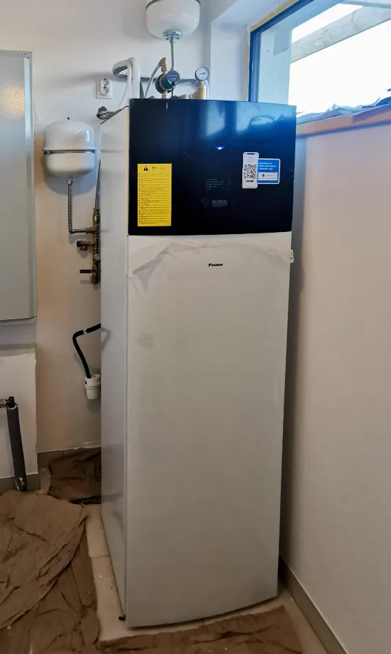 Tepelné čerpadlo vzduch voda Daikin Altherma 3 8kW s chladením rodinný dom Kittsee