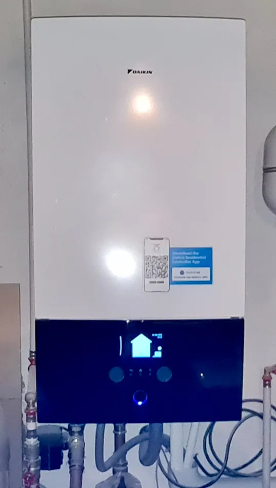 Tepelné čerpadlo vzduch voda Daikin Altherma 3 8kW s chladením rodinný dom Levice
