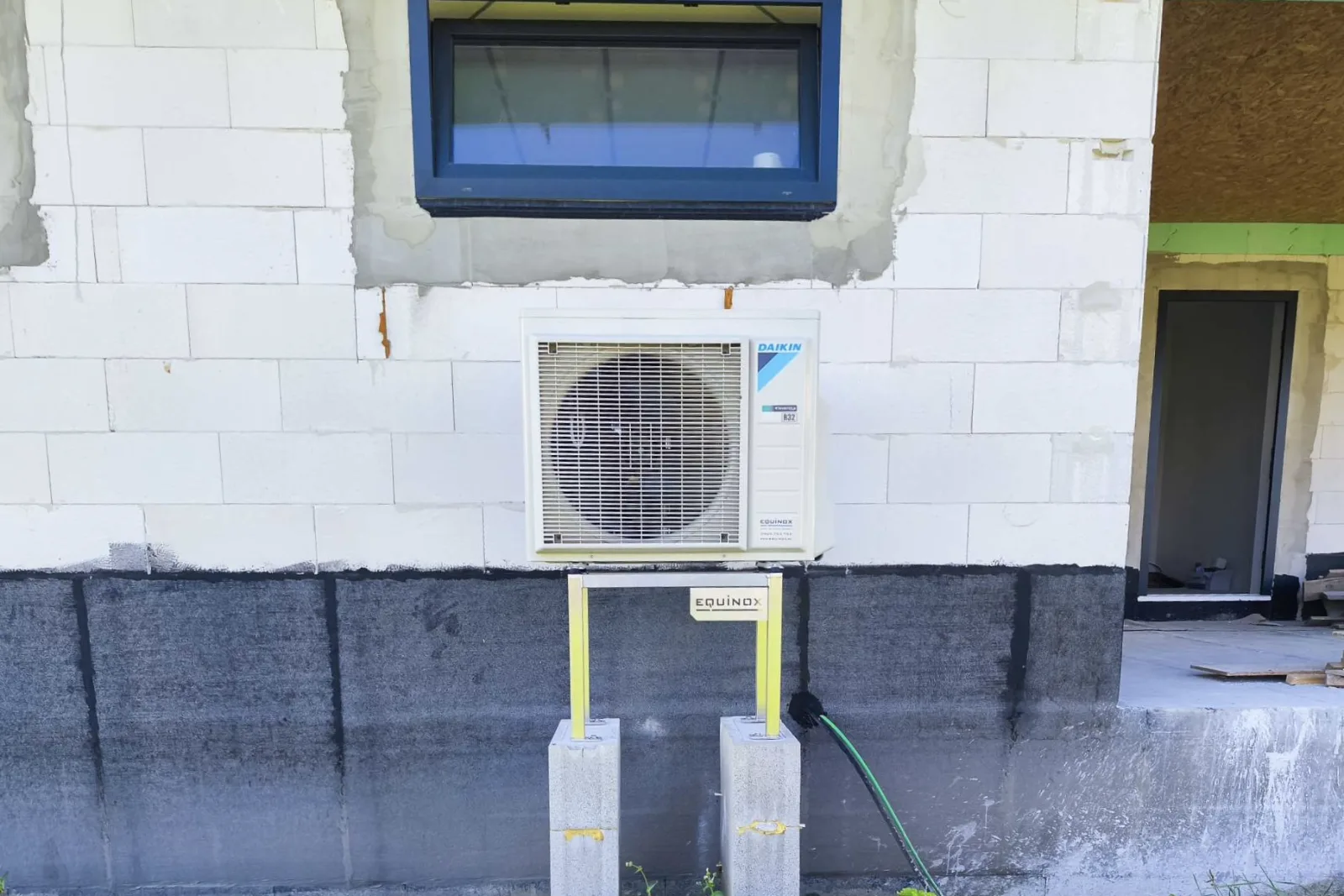 Tepelné čerpadlo vzduch voda Daikin Altherma 3 8kW s chladením rodinný dom Liptovský Ján