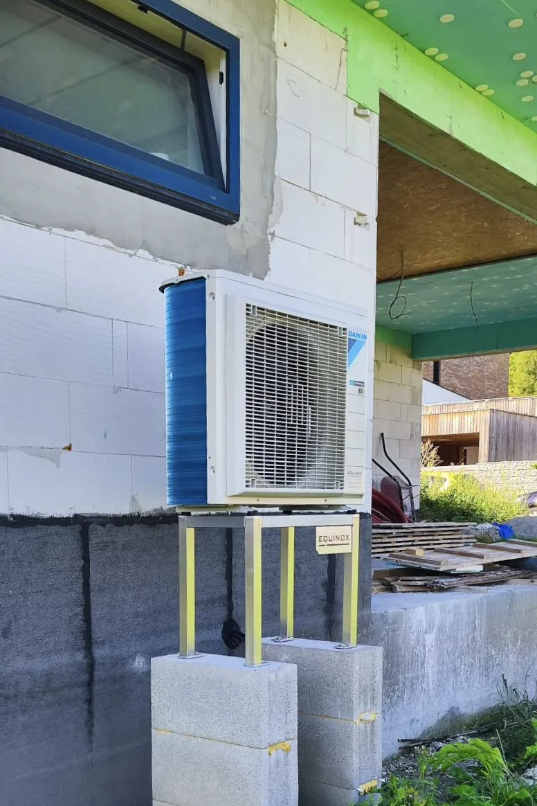Tepelné čerpadlo vzduch voda Daikin Altherma 3 8kW s chladením rodinný dom Liptovský Ján