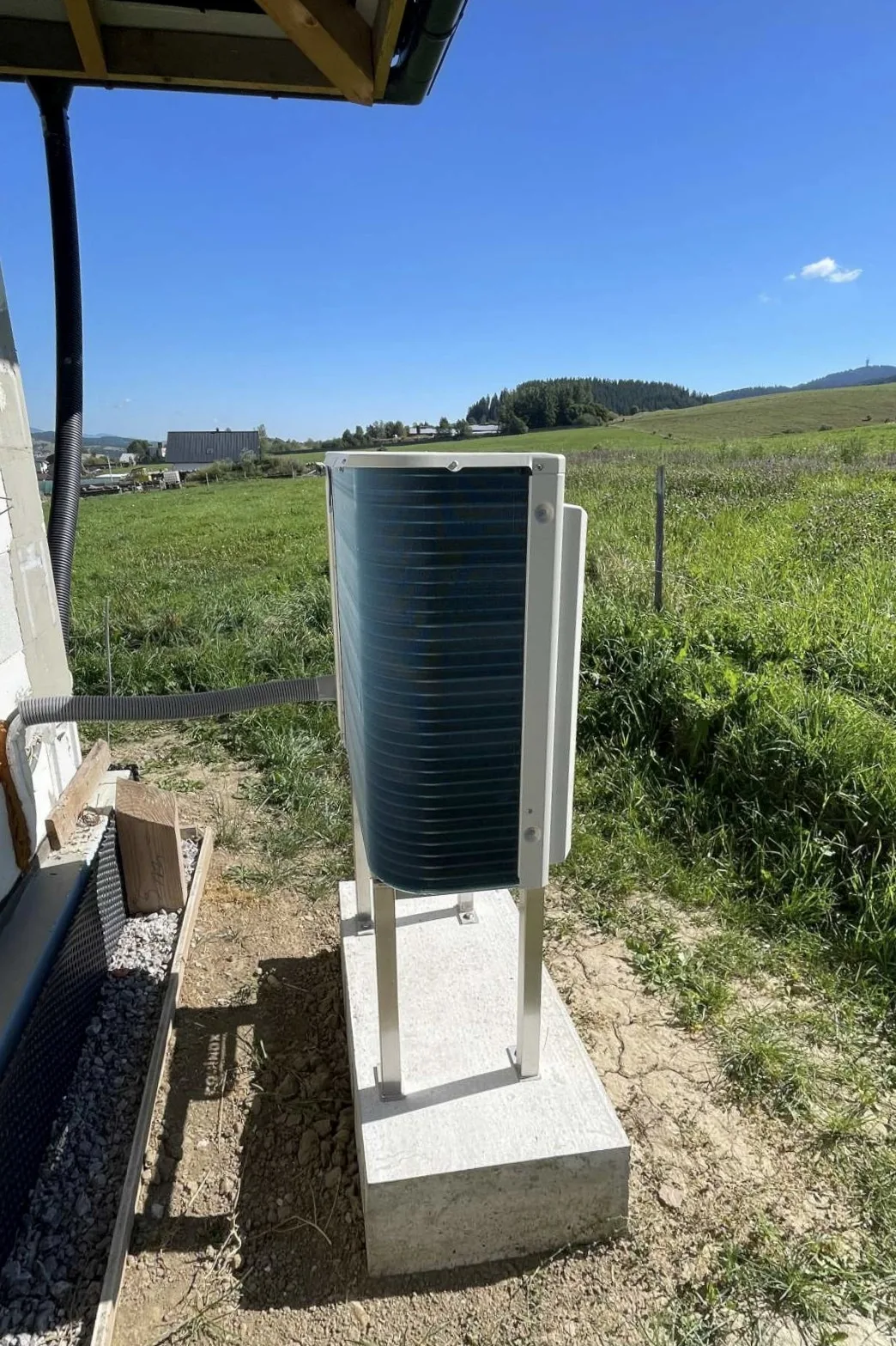 Tepelné čerpadlo vzduch voda Daikin Altherma 3 8kW s chladením rodinný dom Lokca
