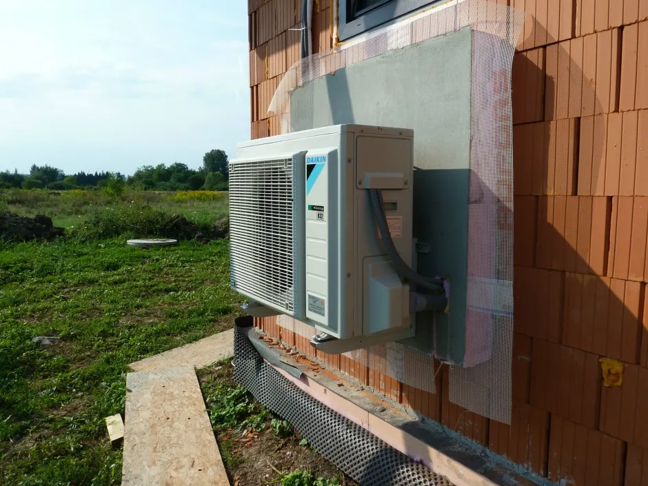 Tepelné čerpadlo vzduch voda Daikin Altherma 3 8kW s chladením rodinný dom Lučenec