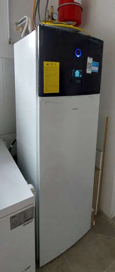 Tepelné čerpadlo vzduch voda Daikin Altherma 3 8kW s chladením rodinný dom Lúčka