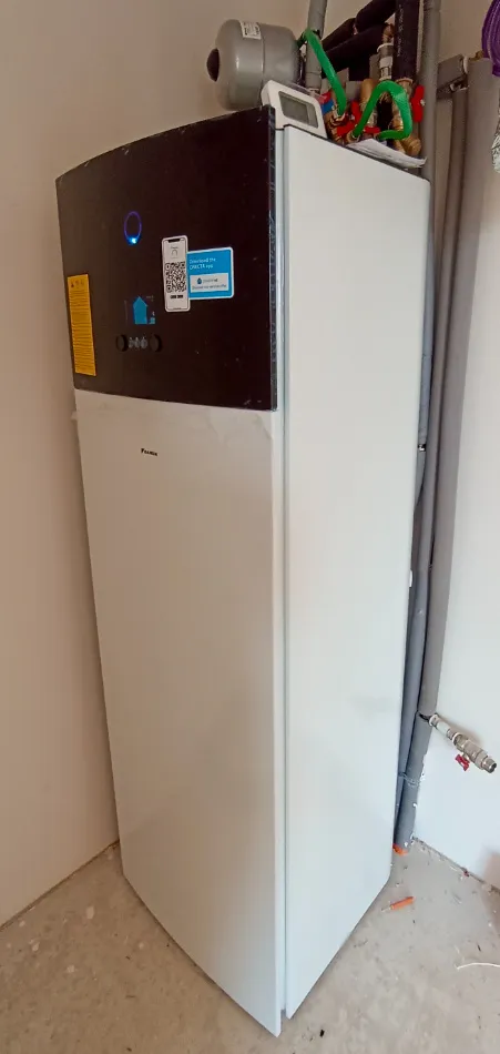 Tepelné čerpadlo vzduch voda Daikin Altherma 3 8kW s chladením rodinný dom Marianka