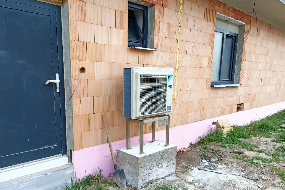 Tepelné čerpadlo vzduch voda Daikin Altherma 3 8kW s chladením rodinný dom Miloslavov