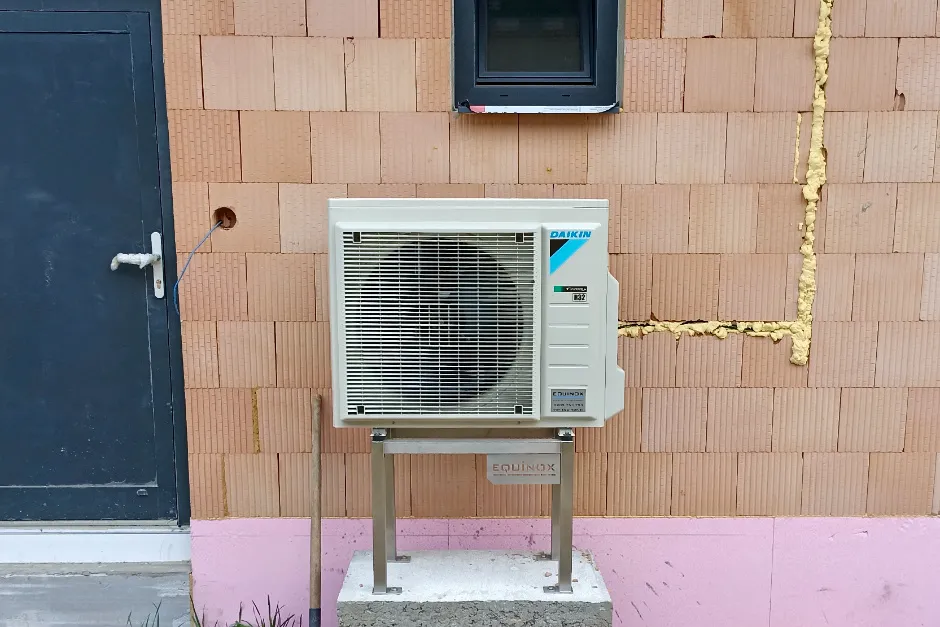 Tepelné čerpadlo vzduch voda Daikin Altherma 3 8kW s chladením rodinný dom Miloslavov